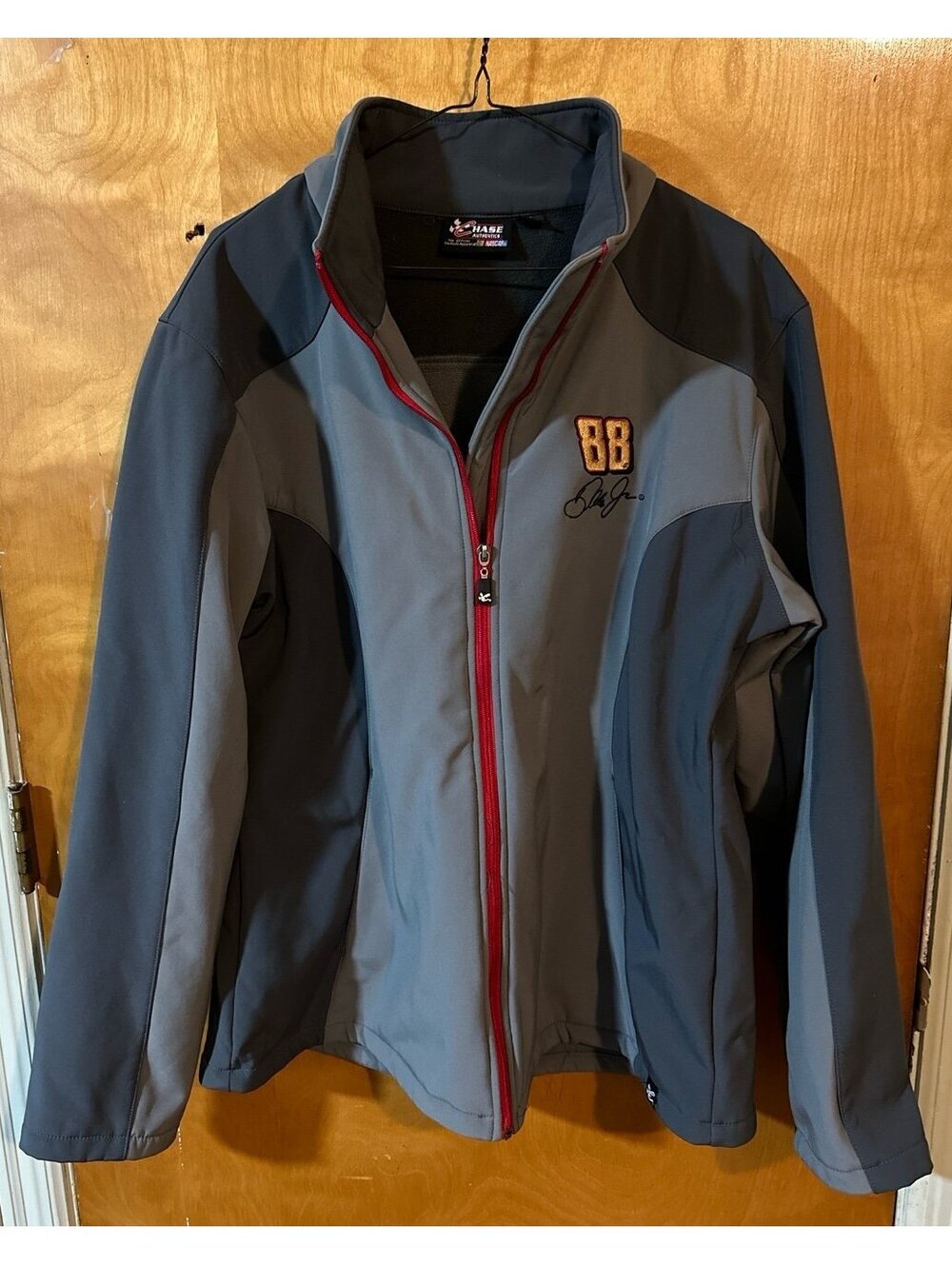 Chase Authentics NASCAR Dale Junior 88 Jacket size XL